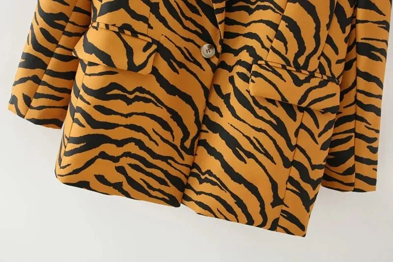 ANIMAL PRINT BLAZER