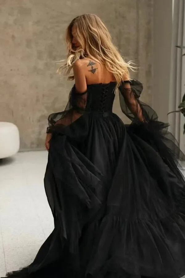 Black Flowy Tulle A Line Sweetheart Long Sleeves Wedding Dresses, MW1121