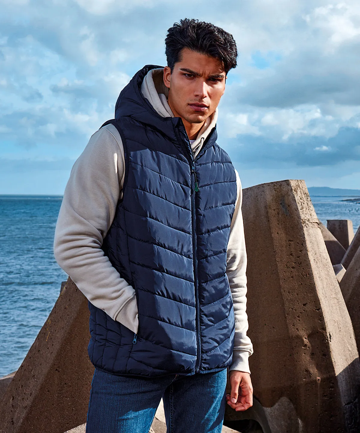 Black - Taurus recycled padded bodywarmer