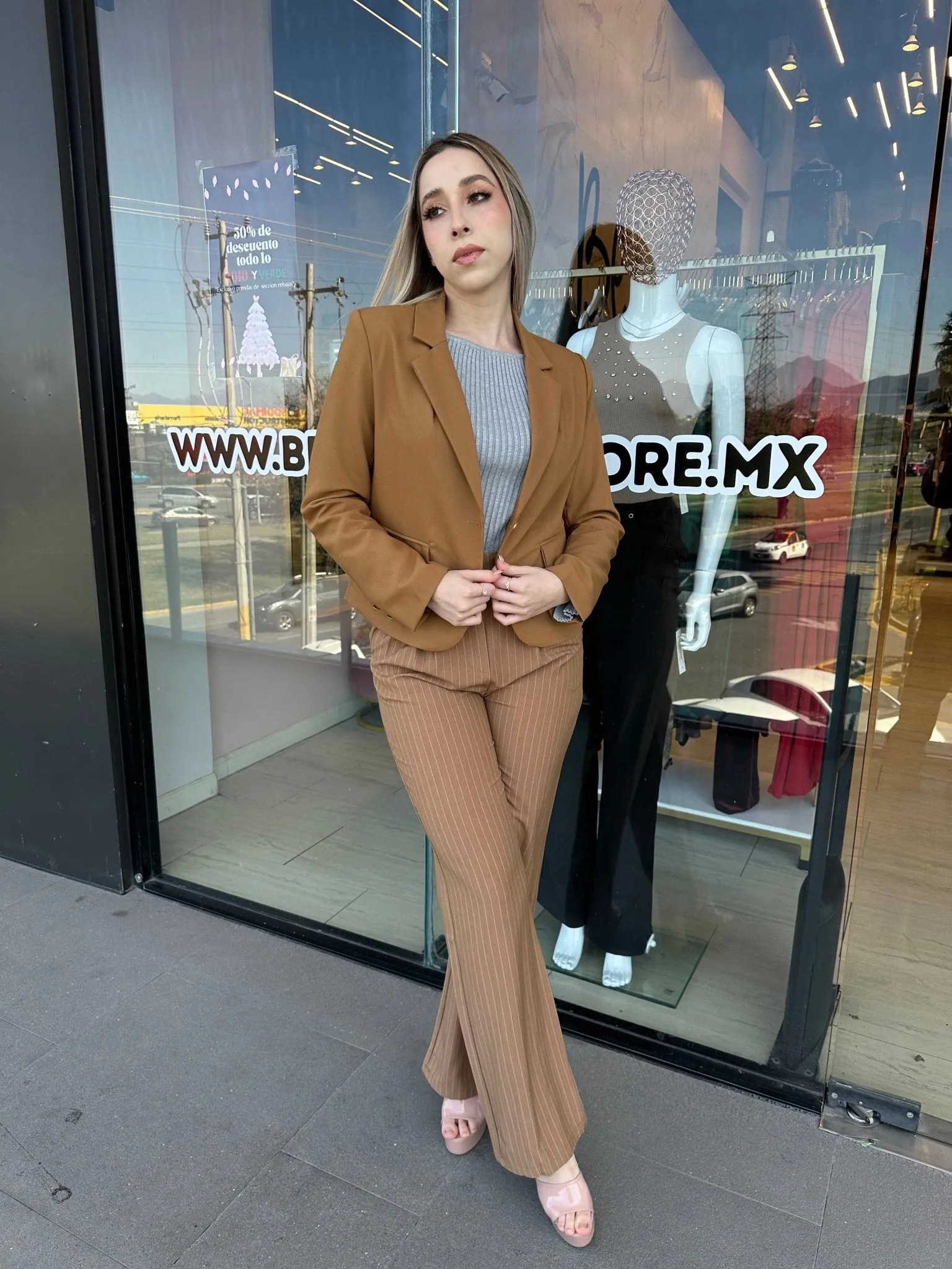 Blazer solapa con botn en contraste