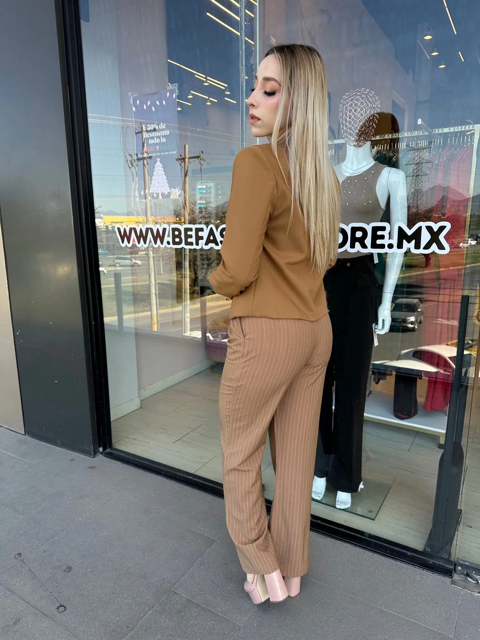 Blazer solapa con botn en contraste