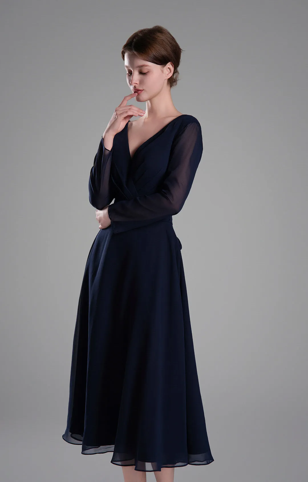 Flattering V-Neck Long Sleeves Tied Dresses
