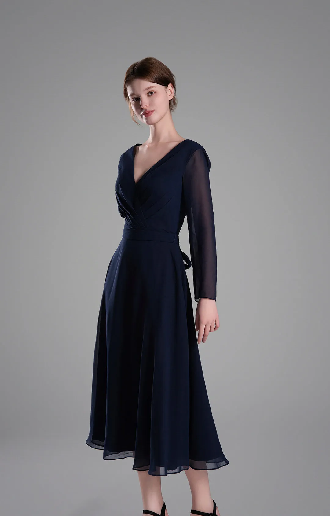 Flattering V-Neck Long Sleeves Tied Dresses
