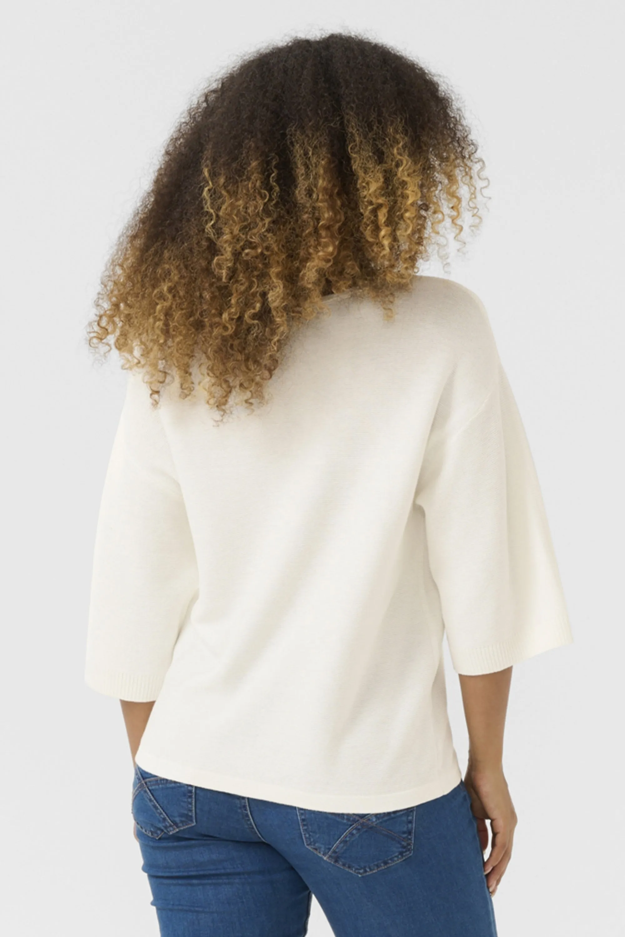 HALF SLEEVE LIGHT SWEATER TOP