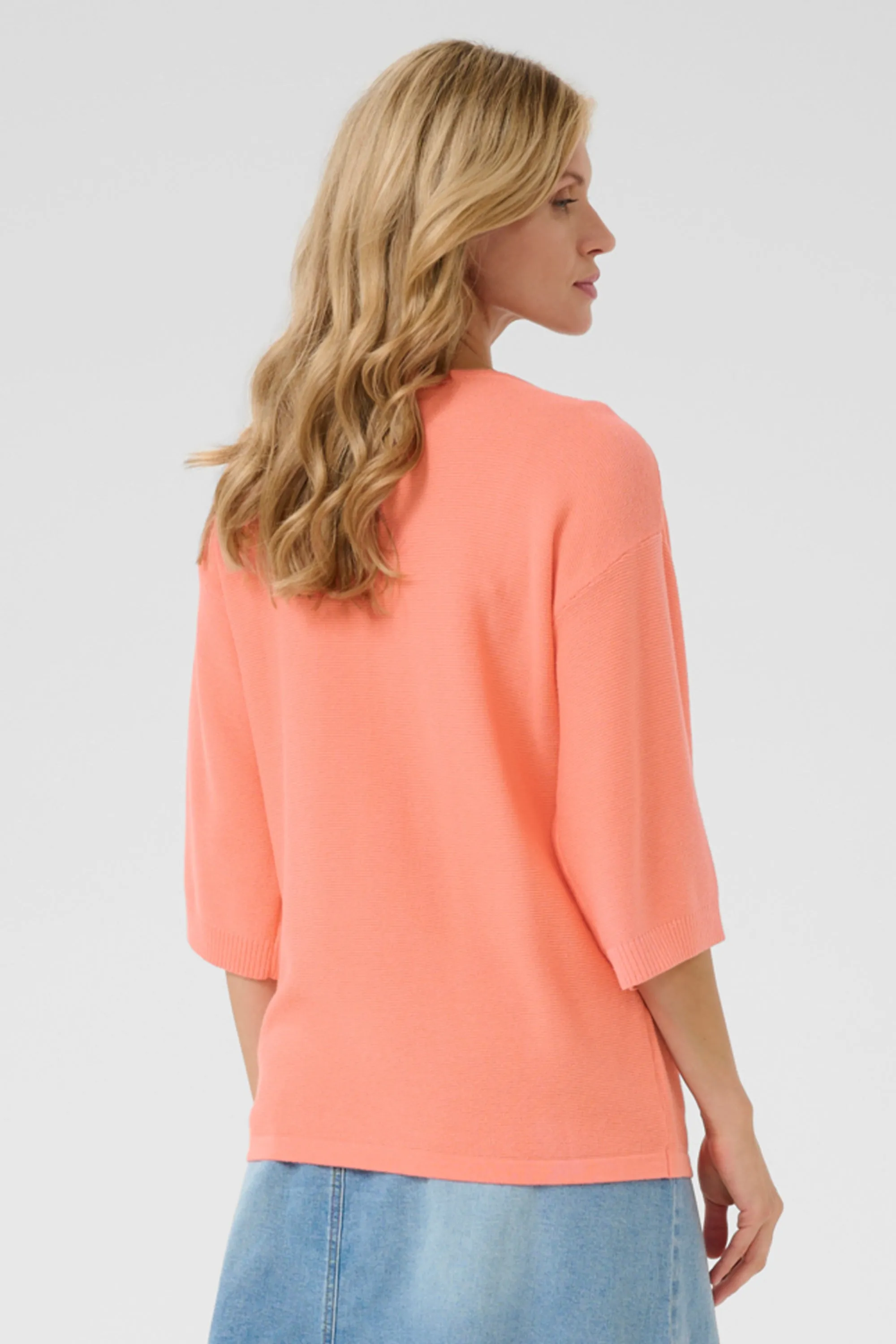 HALF SLEEVE LIGHT SWEATER TOP