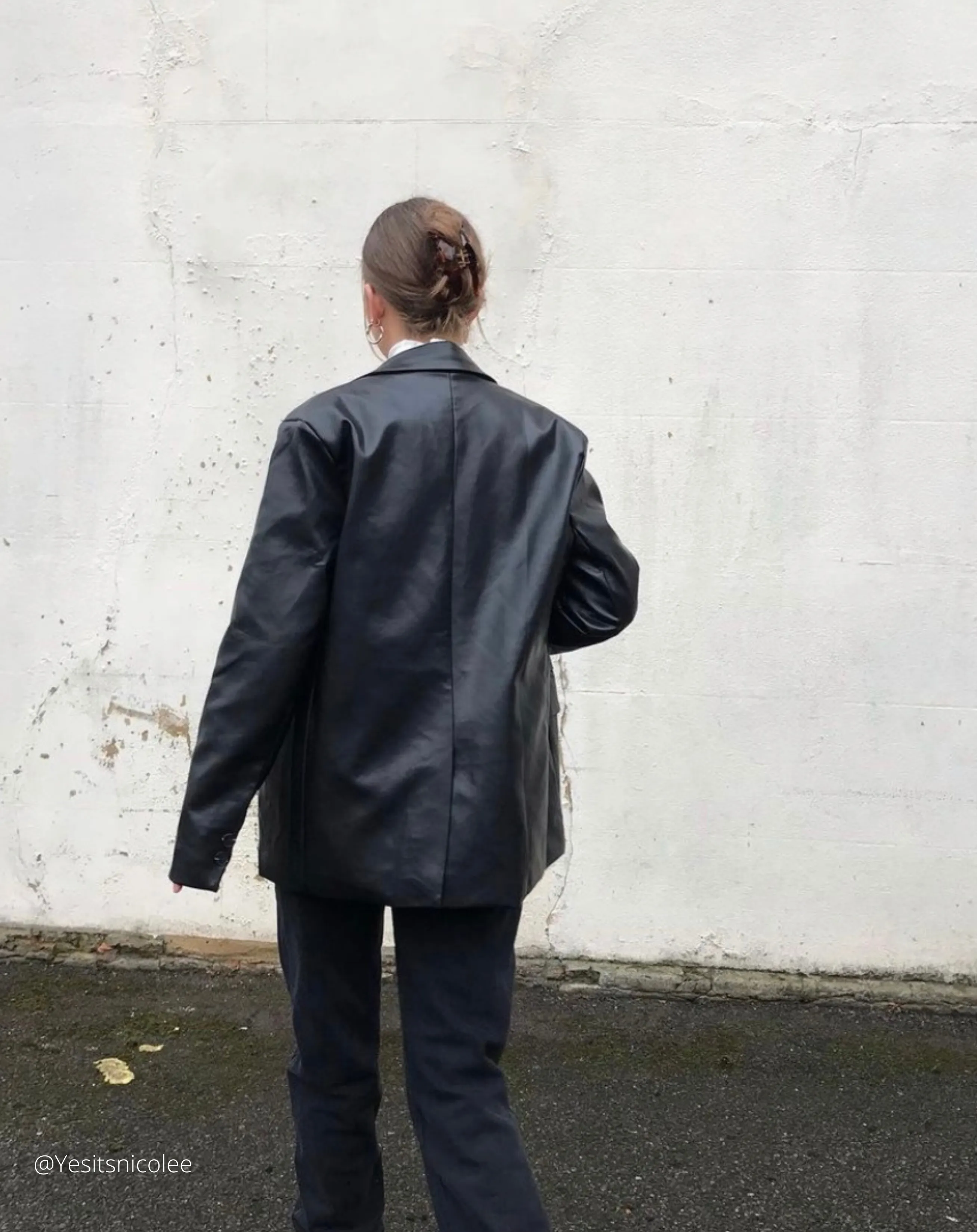 VEGAN LEATHER BLAZER