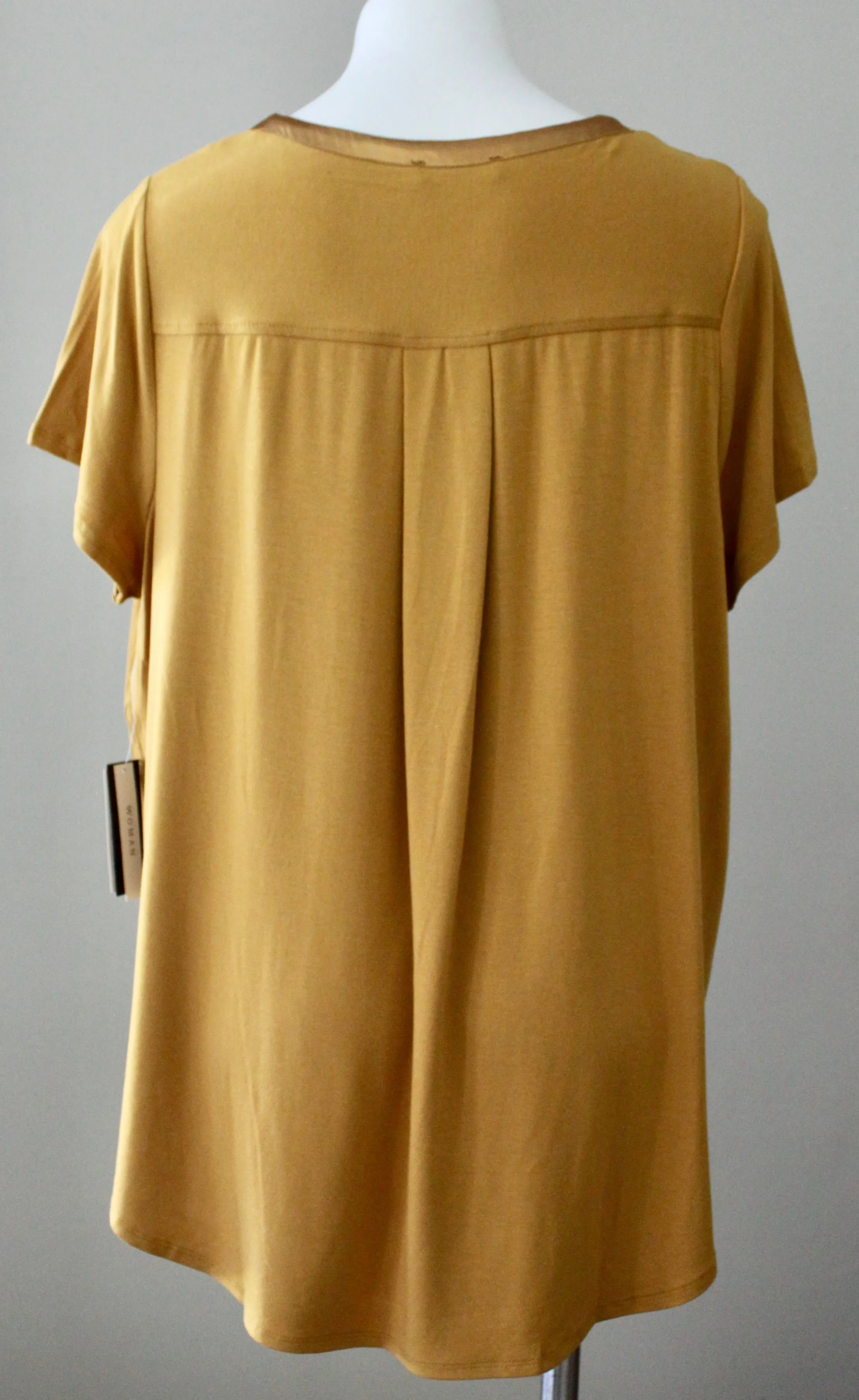 Warm Autumn Gold Scoop Neck Tee