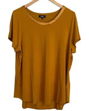 Warm Autumn Gold Scoop Neck Tee
