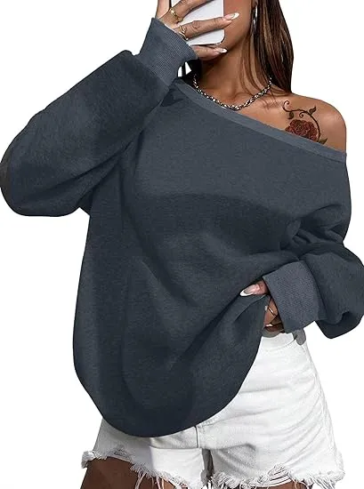 White Comfy Pullover Sweatshirt w/Pockets