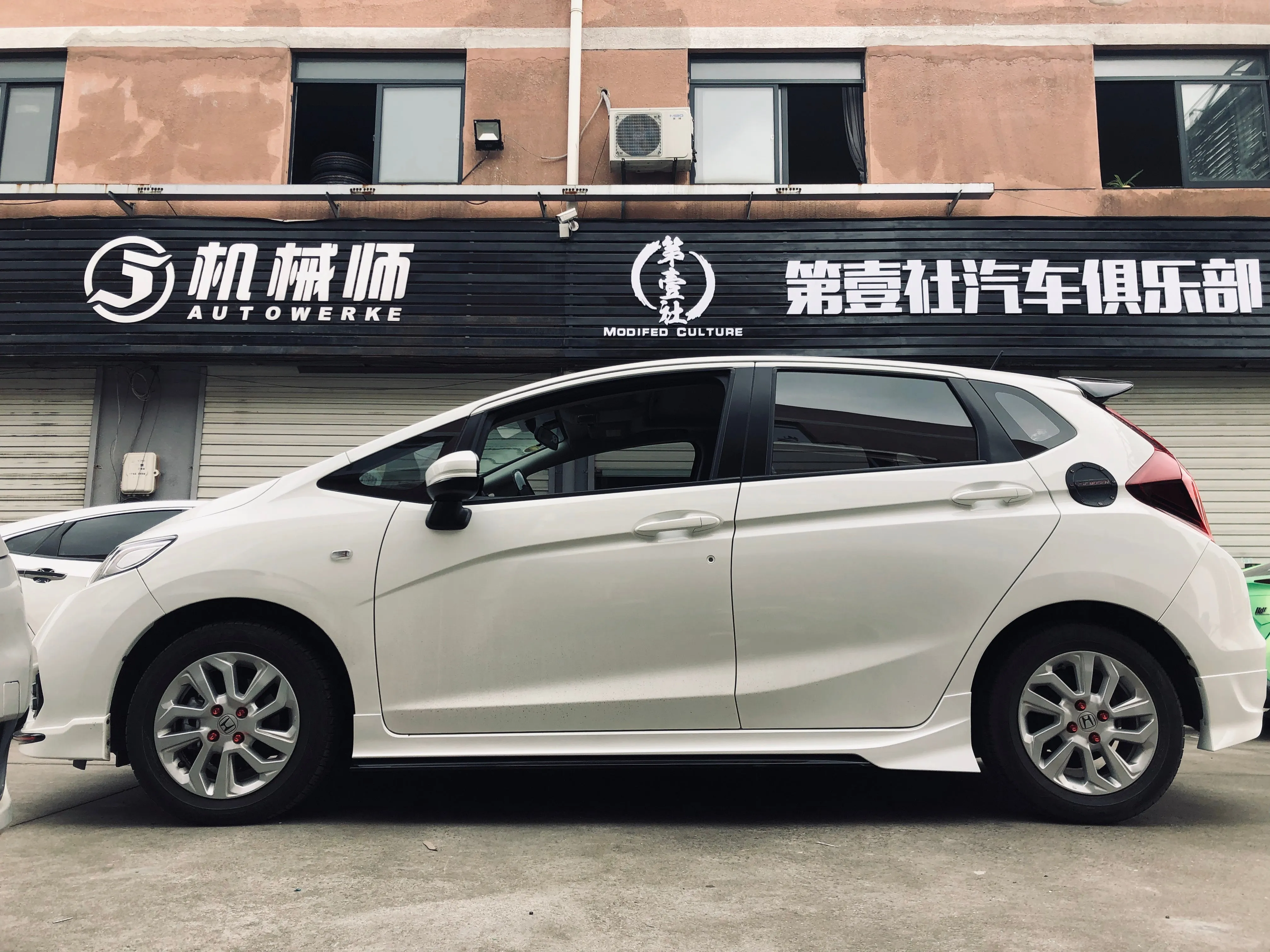 Yofer USA Side Skirts for Honda Fit 3rd Gen GK3 GK4 GK5 GK6 GK7 GH7 GP5 GP6 PP